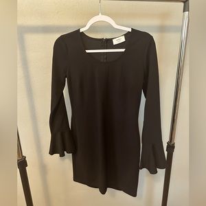 Women’s Size 6 3/4 Bell Sleeve Dress